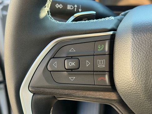 New 2025 Jeep Grand Cherokee L Limited image 19