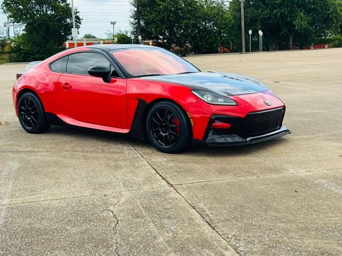 Used 2022 Toyota GR86 w/ ALL Weather Mat Package (TMS) RWD image 4