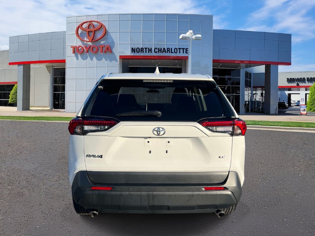 Used 2024 Toyota RAV4 LE FWD image 7