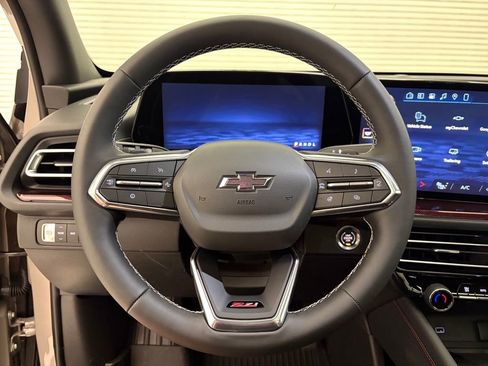 New 2026 Chevrolet Traverse Z71 w/ Driver Confidence Package AWD/4WD image 3