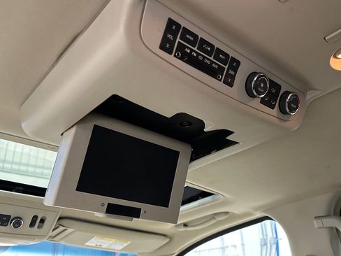 Used 2008 INFINITI QX56 4WD w/ Technology Pkg image 31