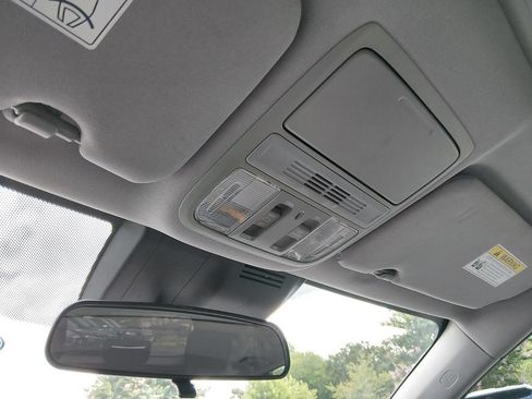 Used 2018 Honda CR-V EX image 25