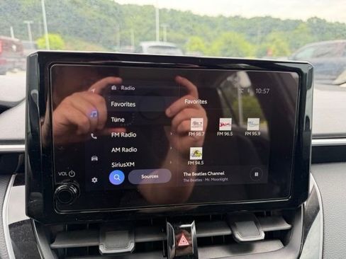 Used 2025 Toyota Corolla LE FWD image 14