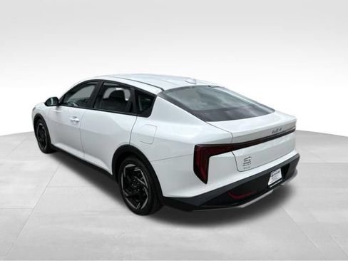 Used 2025 Kia K4 EX FWD image 11