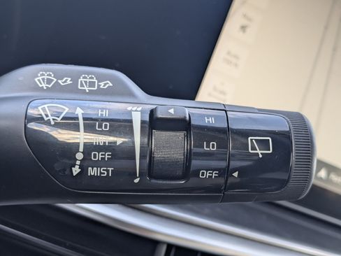 Certified 2025 Kia Sorento S w/ Panoramic Sunroof Package image 40