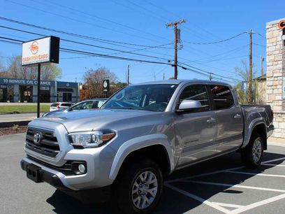 Used 2016 Toyota Tacoma SR5 w/ SR5 Appearance Package (SN)