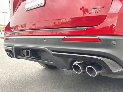 Used 2020 Ford Explorer ST w/ ST High-Performance Pack image 11