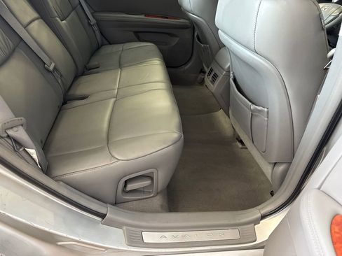 Used 2006 Toyota Avalon XLS image 89