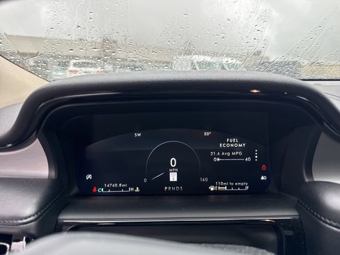 Used 2023 Lincoln Nautilus FWD w/ Premium Package image 16