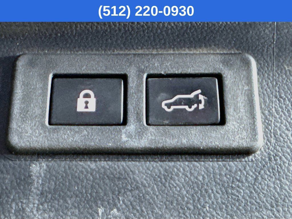 Used 2025 Subaru Outback Premium AWD/4WD image 34