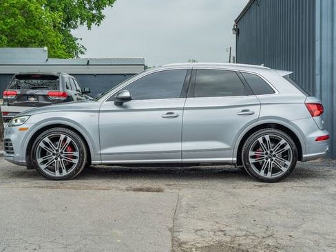 Used 2018 Audi SQ5 Prestige w/ Prestige Package image 3