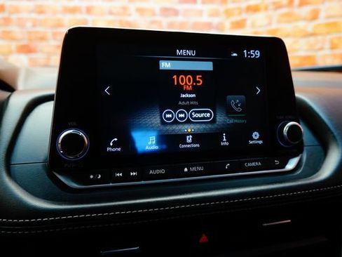 Certified 2023 Nissan Rogue SV w/ SV Premium B Package AWD/4WD image 18