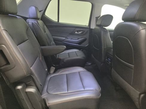 Used 2020 Chevrolet Traverse RS w/ LPO, Cargo Package AWD/4WD image 19