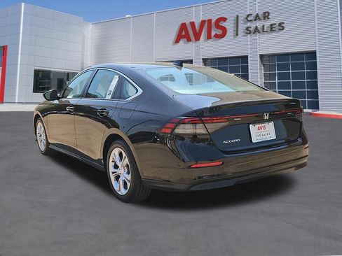 Used 2025 Honda Accord LX image 9