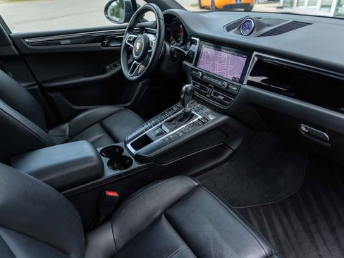 Used 2021 Porsche Macan AWD/4WD image 53