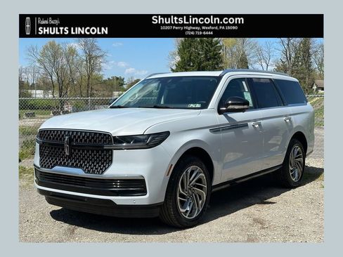 New 2026 Lincoln Navigator Reserve AWD/4WD image 1