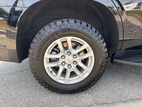 Used 2023 Chevrolet Tahoe LT image 9