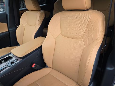 Used 2024 Lexus RX 350 Premium w/ Accessory Package (K3) image 16