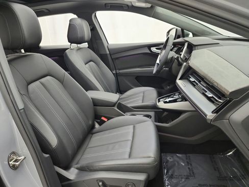 Used 2023 Audi Q4 e-tron Premium Plus w/ Premium Plus RWD image 19