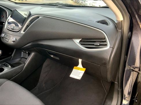 Used 2022 Chevrolet Malibu LS image 18