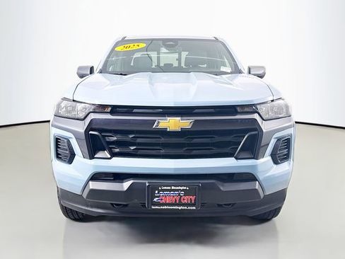 Used 2025 Chevrolet Colorado LT w/ Advanced Trailering Package image 2