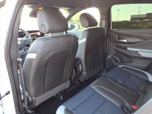 Used 2024 Buick Envista Preferred w/ Advanced Safety Package FWD image 26