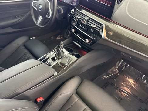 Used 2023 BMW 540i w/ M Sport Package RWD image 34