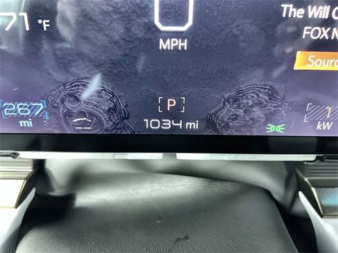 Used 2024 GMC Hummer EV 2X w/ Extreme Off-Road Package image 12