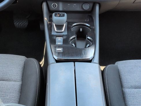 Used 2023 Nissan Rogue SV FWD image 19
