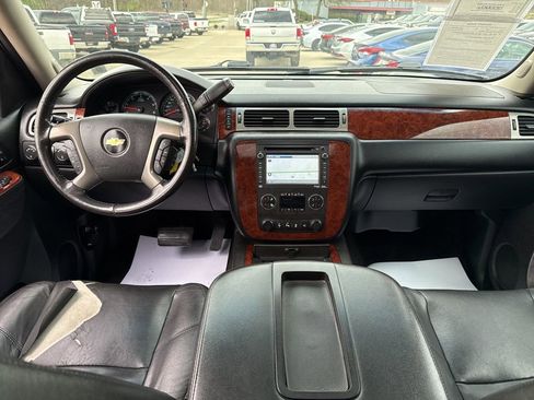 Used 2012 Chevrolet Tahoe LTZ image 40