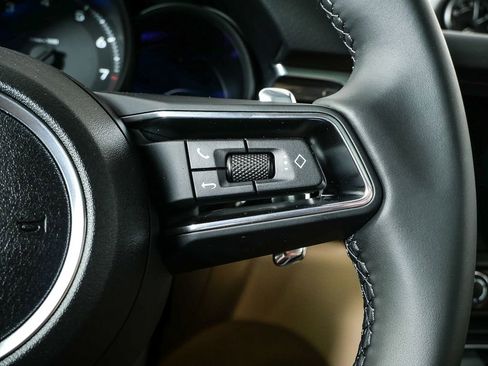 New 2026 Porsche Macan image 12