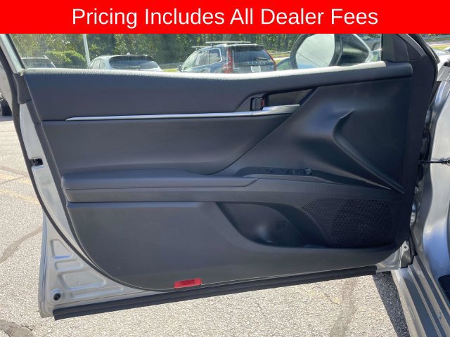 Used 2024 Toyota Camry SE FWD image 15