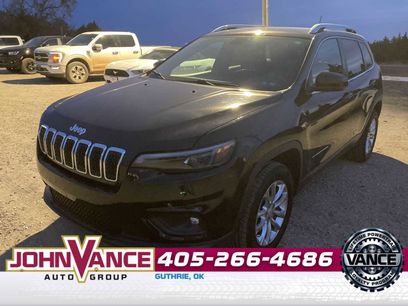Used 2019 Jeep Cherokee Latitude w/ Popular Appearance Group