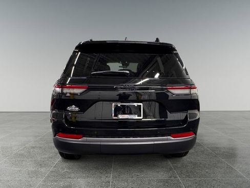 New 2026 Jeep Grand Cherokee Altitude AWD/4WD image 27