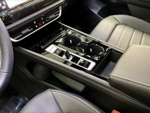 New 2026 Volkswagen Atlas Cross Sport SEL image 10