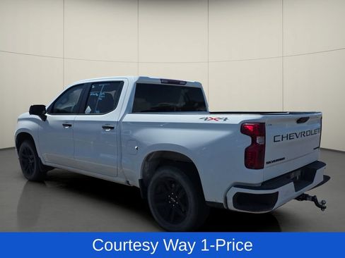 Used 2022 Chevrolet Silverado 1500 Custom w/ LPO, Dark Essentials Package AWD/4WD image 6