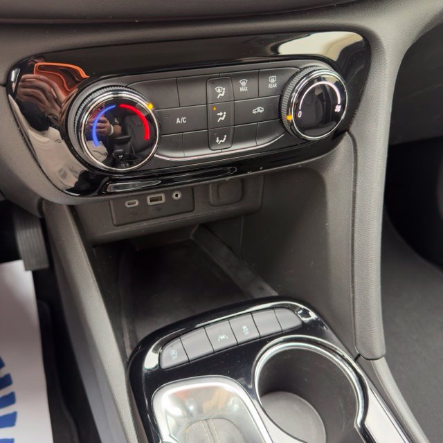 Used 2023 Buick Encore GX Preferred FWD image 20