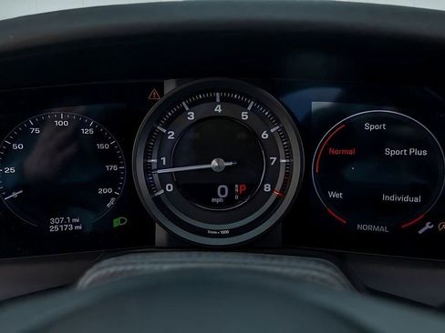 Used 2021 Porsche 911 Carrera S image 34