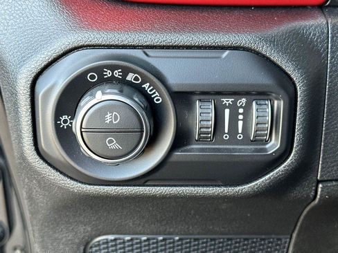 Certified 2021 Jeep Gladiator Rubicon image 29