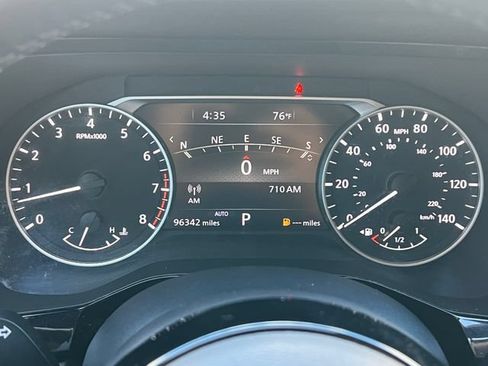 Used 2023 Nissan Pathfinder SL w/ SL Premium Package AWD/4WD image 19