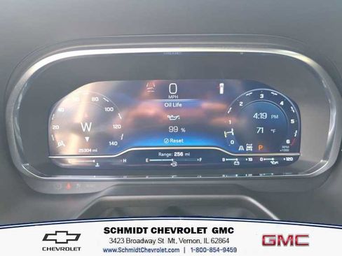 Used 2024 Chevrolet Suburban Premier AWD/4WD image 16