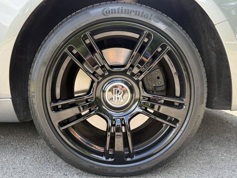 Used 2014 Rolls-Royce Wraith RWD image 50