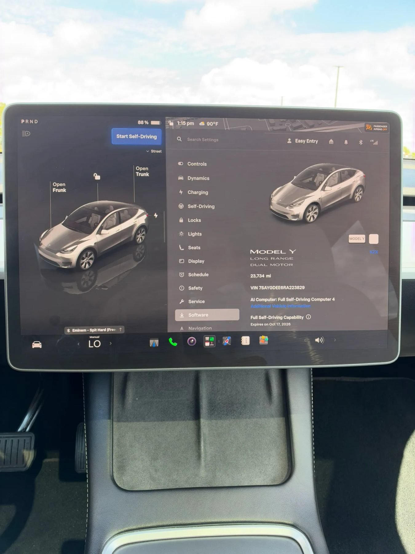 Used 2024 Tesla Model Y Long Range AWD/4WD image 12