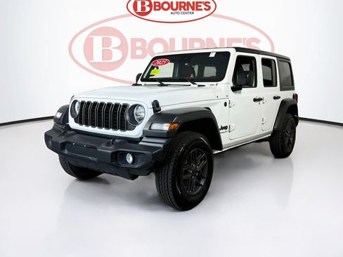 Used 2025 Jeep Wrangler Unlimited Sport AWD/4WD image 5