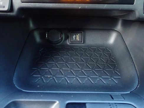 Used 2025 Toyota RAV4 LE AWD/4WD image 18