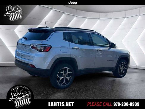New 2026 Jeep Compass Limited w/ Mopar All Weather Package image 4