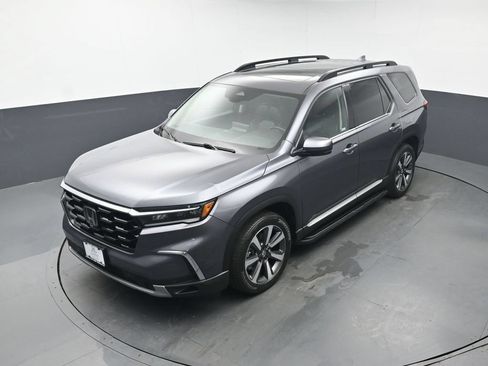 Used 2023 Honda Pilot Touring image 40