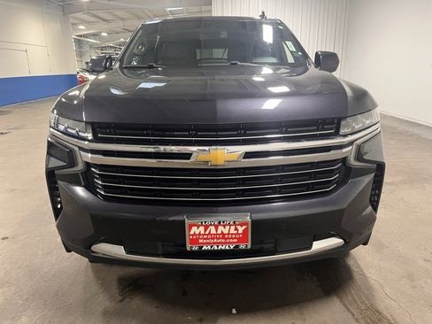 Used 2023 Chevrolet Suburban LT image 8