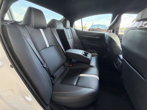 Used 2025 Toyota Camry SE AWD/4WD image 26