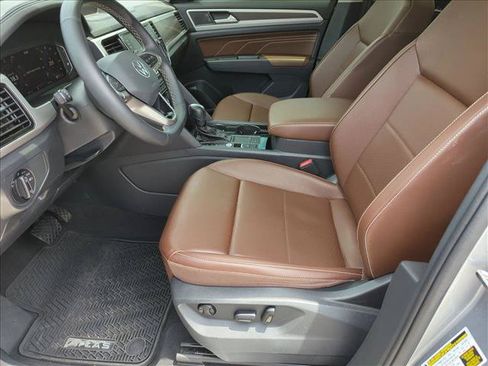 Used 2022 Volkswagen Atlas SE FWD image 16